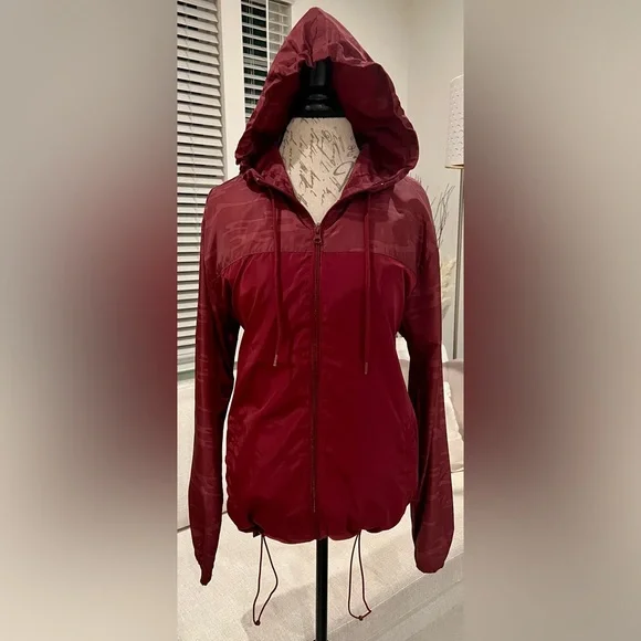 BEAUTIFUL GIANT LA Rain Coat Jacket Deep Red Camouflage Large Drawstring - Picture 1 of 11